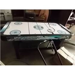 AIR HOCKEY TABLE
