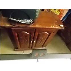 PINE CABINET - 2 DOOR