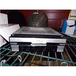 CLARION CD CAR DECK - PS