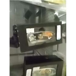 NEW FOLDING KNIFE WITH SKULL IMAGE