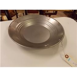 NEW GOLD PAN - ESTWING - METAL -