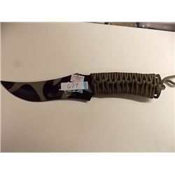 COLUMIA CAMO HUNTING KNIFE WITH ROPE TIED HANDLE