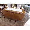 Image 1 : VINTAGE DROP LEAF TABLE