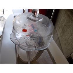 CAKE PLATE WITH PEDESTAL BASE