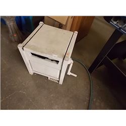 SUNCAST DECK HOSE HOLDER