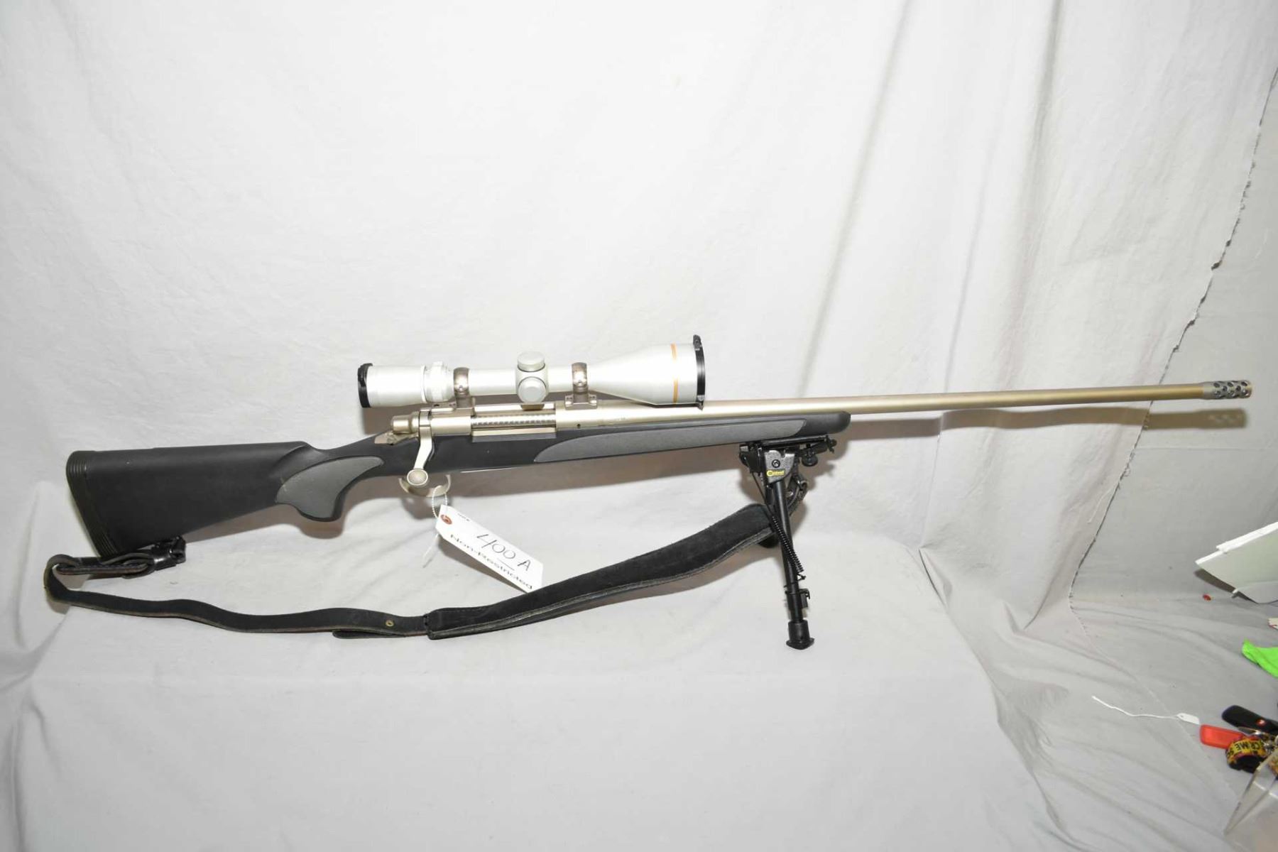 Remington Model 700 .338 Rem Ultra Mag Cal Bolt Action Rifle w/ 28
