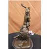 Image 4 : Brave Roman Warrior Attacks savage Beast Lion Bronze Sculpture
