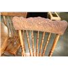 Image 2 : SOILID OAK CANADIAN MADE ROUND PEDESTLE BASE DINING TABLE WITH TWO LEAFS AND FOUR PRESS BACK CHAIRS