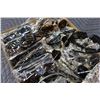 Image 2 : TRAY OF NEW SUNGLASSES