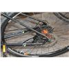 Image 3 : BLACK MARIN SAN RAFAEL 27 SPEED BIKE WITH HYDRAULIC DISC BRAKES