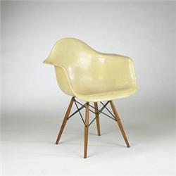Charles and Ray Eames DAW with Zenith Shell