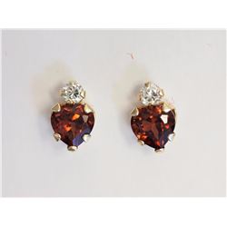 10kt Yellow Gold Garnet & Cubic Zirconia (approxx 0.35g) Heart Shape Earrings Retail $150