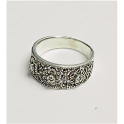 Sterling Silver Marcasite (approx 4.30g) Floral Design Ring Retail $150