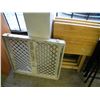 Image 1 : BABY GATE & 3 TV DINNER TRAY TABLES