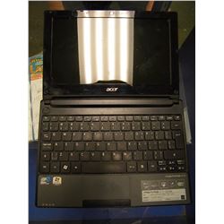 ACER ASPIRE 1 NETBOOK (WITH CHARGER)