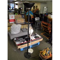 2 STANDING FLOOR LAMPS (1 BLACK, 1 WHITE)