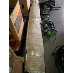 BEIGE SHAG AREA RUG APPROX 10 X 12