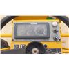 Image 23 : 2006 SAKAI SW320 47" DOUBLE DRUM ROLLER, DIESEL, 1005 HOURS