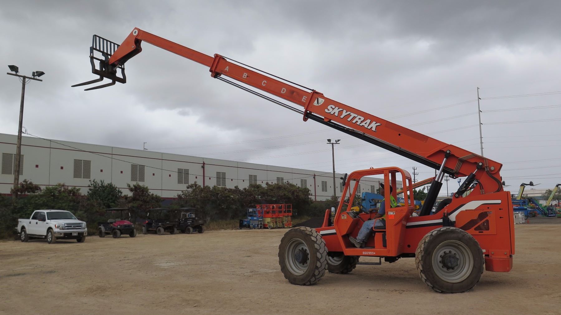 2013 JLG SKYTRAK 6042 TELEHANDLER TELESCOPIC FORKLIFT 42' SHOOTING BOOM ...