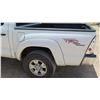 Image 9 : 2006 TOYOTA TACOMA PICKUP TRUCK, QUAD CAB, 4WD, V6 MOTOR, 298,565 MILES