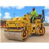 Image 1 : 2006 SAKAI MODEL SW320 39" DOUBLE DRUM RIDE-ON DIESEL ROLLER, 1912 HOURS
