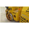 Image 9 : 2006 SAKAI MODEL SW320 39" DOUBLE DRUM RIDE-ON DIESEL ROLLER, 1912 HOURS