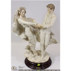 ORIGINAL GIUSEPPE ARMANI  FIGURINE 1983 FLORENCE