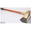 Image 1 : 64) BENCHMARK 8LBS SPLITTING AXE