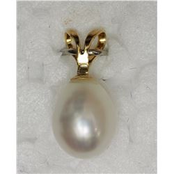 14KT YELLOW FRESHWATER PEARL PENDANT