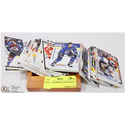 LOT OF 100 PINNACLE 1997 HOCKEY CARDS
