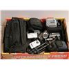 Image 1 : LARGE FLAT OF DIGITAL CAMERAS &