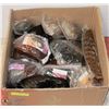 Image 1 : BOX W/15 NEW WIGS W/TAGS