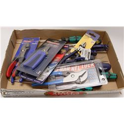 FLAT OF NEW HAND TOOLS