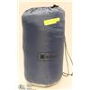 Image 1 : VENTURE 3 LB FULL-SIZE SLEEPING BAG 2-WAY