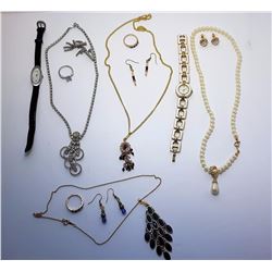 2 - LOT OF 4 VINTAGE SUITES OF JEWELRY INCLUDES