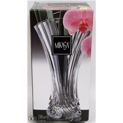 MIKASA 10" VASE