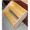 Image 1 : 2 WOOD OUTDOOR STEPS