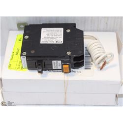 2 EATON 15AMP 1P CIRCUIT BREAKERS