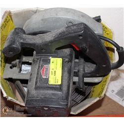 BOX W/ SKILSAW & ASST GRINDING DISCS