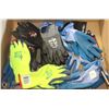 Image 1 : FLAT OF ASSORTED RUBBER/PVC-DIPPED WORKGLOVES
