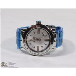 BRAND NEW D&G WHITE FACE STAINLESS STEEL WATCH