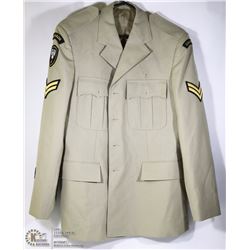 CANADIAN MILITARY MEDIC JACKET SIZE 7342