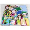 Image 1 : TOTE OF BARBIE LEGO