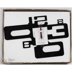 DESIGNER WALL CLOCK