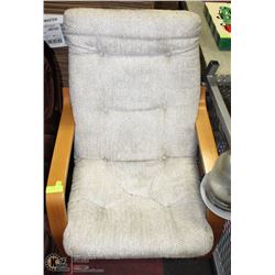 10) TEAK AND FABRIC CHAIR