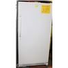 Image 1 : FRIGIDAIRE REFRIDGERATOR - NO FREEZER