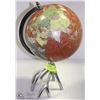 Image 1 : 8" RED GLOBE W/ CLAW STAND