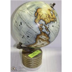 8" NO BORDERS GLOBE