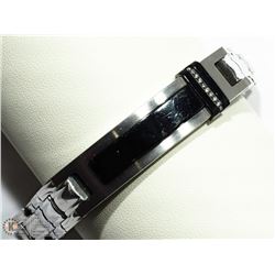 29- STAINLESS STEEL DIAMOND BRACELET
