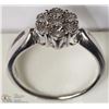 Image 2 : 39- STERLING SILVER 7 DIAMOND RING SIZE 7